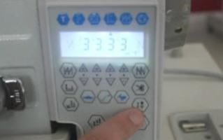 解决电脑平车错误代码E-84的方法（探索E-84错误代码产生的原因及解决方案）