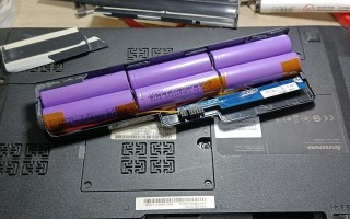 如何更换联想笔记本Z41的电池（简单易学的电池更换教程，让你的笔记本焕然一新）