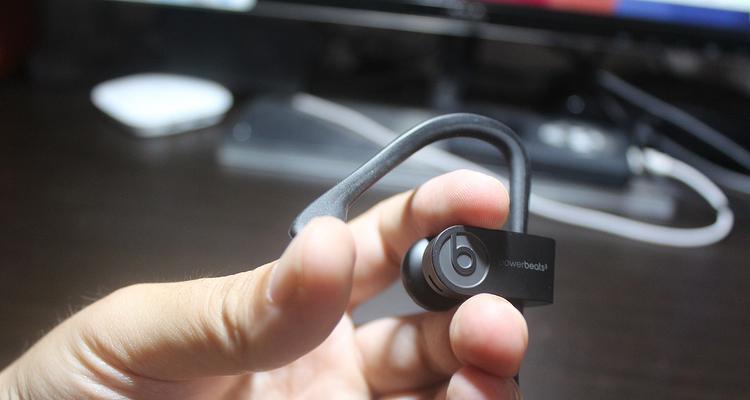 Powerbeats3蓝牙耳机的音质和性能如何？（探索Powerbeats3蓝牙耳机在音质和性能方面的优势和特点）-第2张图片-数科之翼