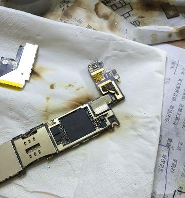 如何激活iPhone4并使用其功能（简单步骤让您的iPhone4重新焕发生机）-第3张图片-数科之翼