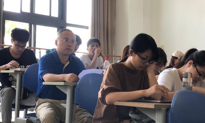 以西电李青山如何影响学生的成长（探索李青山对学生成长的积极影响和关键因素）-第2张图片-数科之翼